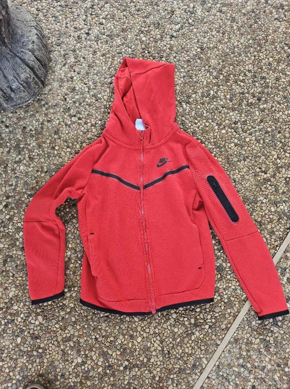 Nike Techical Red Hooded Athletic Jacket Boys Kids M